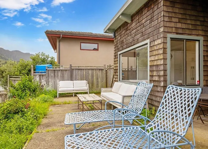 Dockside Getaway With Hot Tub & Dock